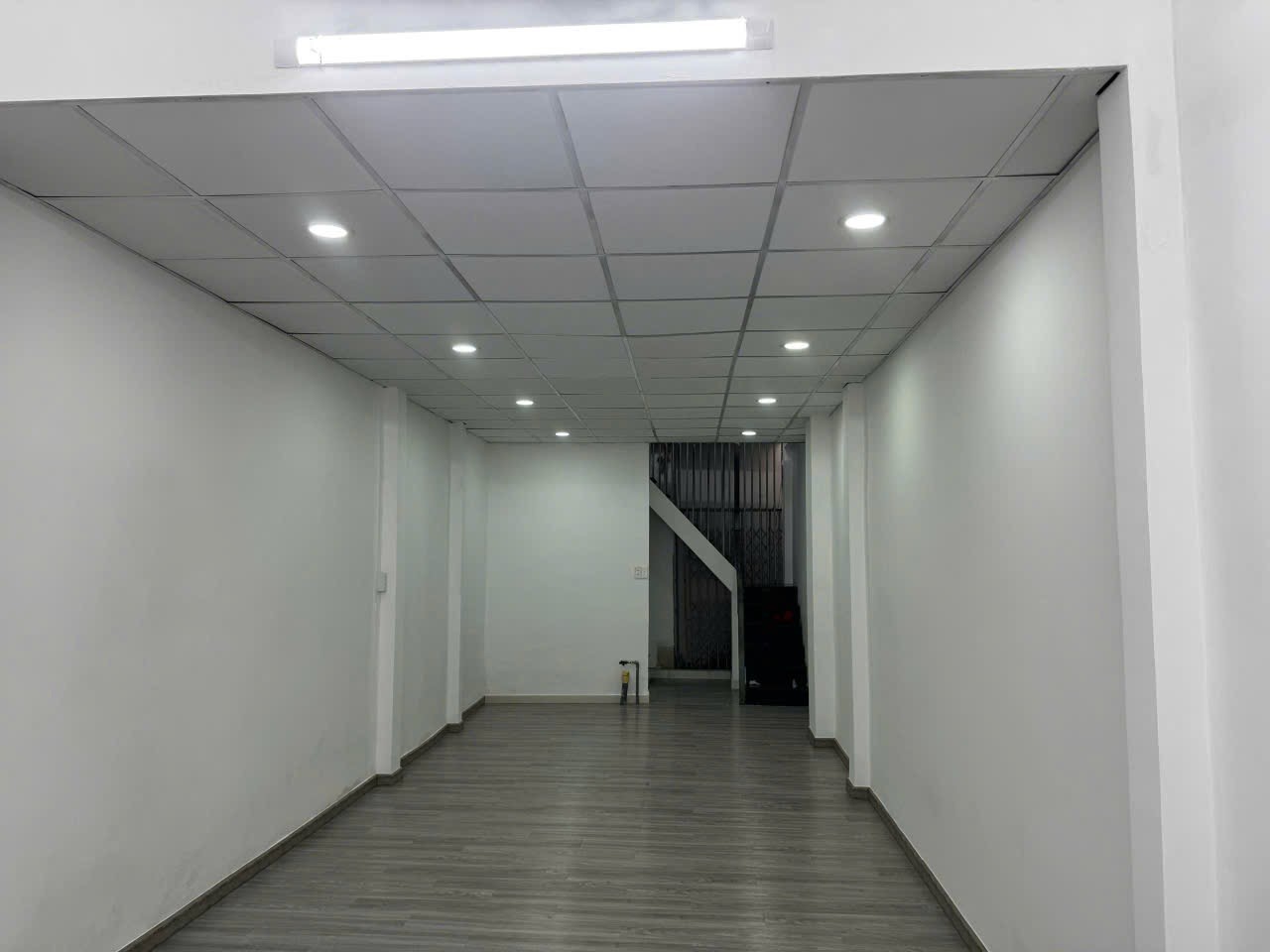 4 - ban nha hem xe hơi phu nhuan 00966639739